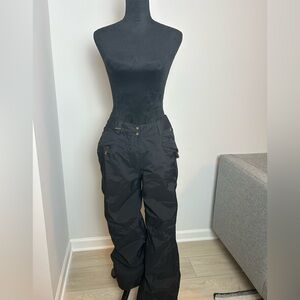 Women's Ski pants size small multiple pockets